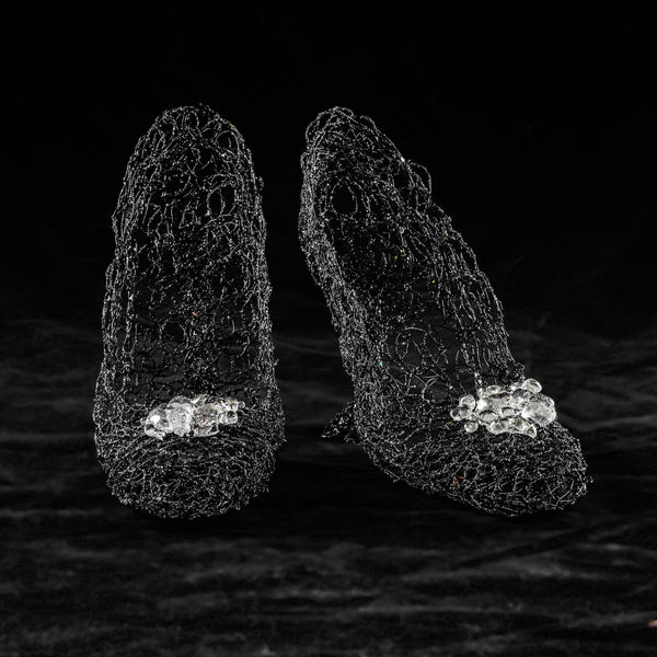 Black Wire Art Heels ~ Noctis Cataracta Shoes (Nighttime Waterfall Sho –  Susan Freda Studios & Arn Krebs Arts