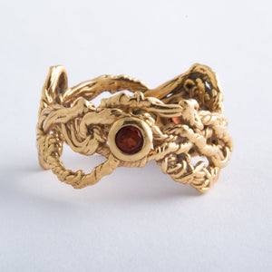 Solid Yellow Gold Weave Ring with Garnets