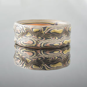 Mokume Gane Ring mens Wedding Band guri bori nature inspired in gold and silver patterned mixed metal layered two tone two-toned artisan crafted nature inspired handcrafted organic contemporary modern earthy topographical multicolor metal tree rings tricolor snakeskin pattern