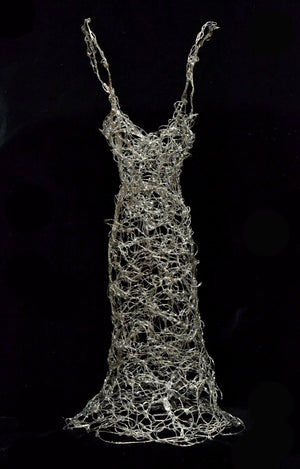 Micans Lineae Standing Dress